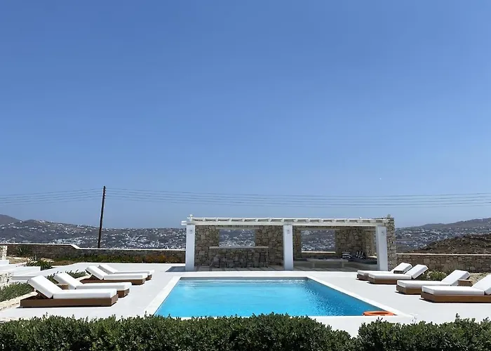 Mesmerizing 5bed With Pool In Kanalia Villa