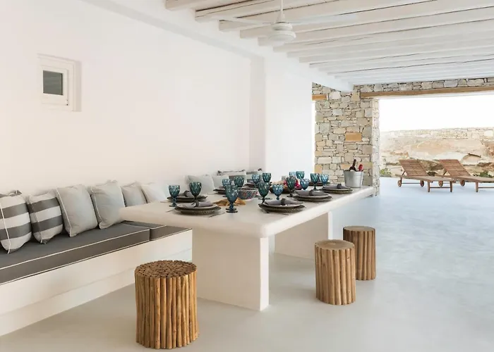 Mesmerizing 5bed With Pool In Kanalia *